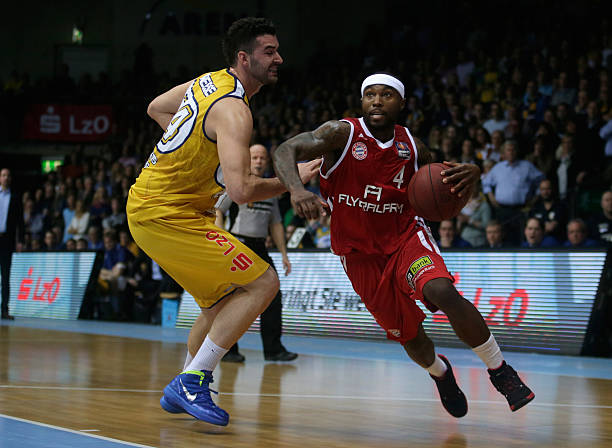 的表现无疑 的表现无疑